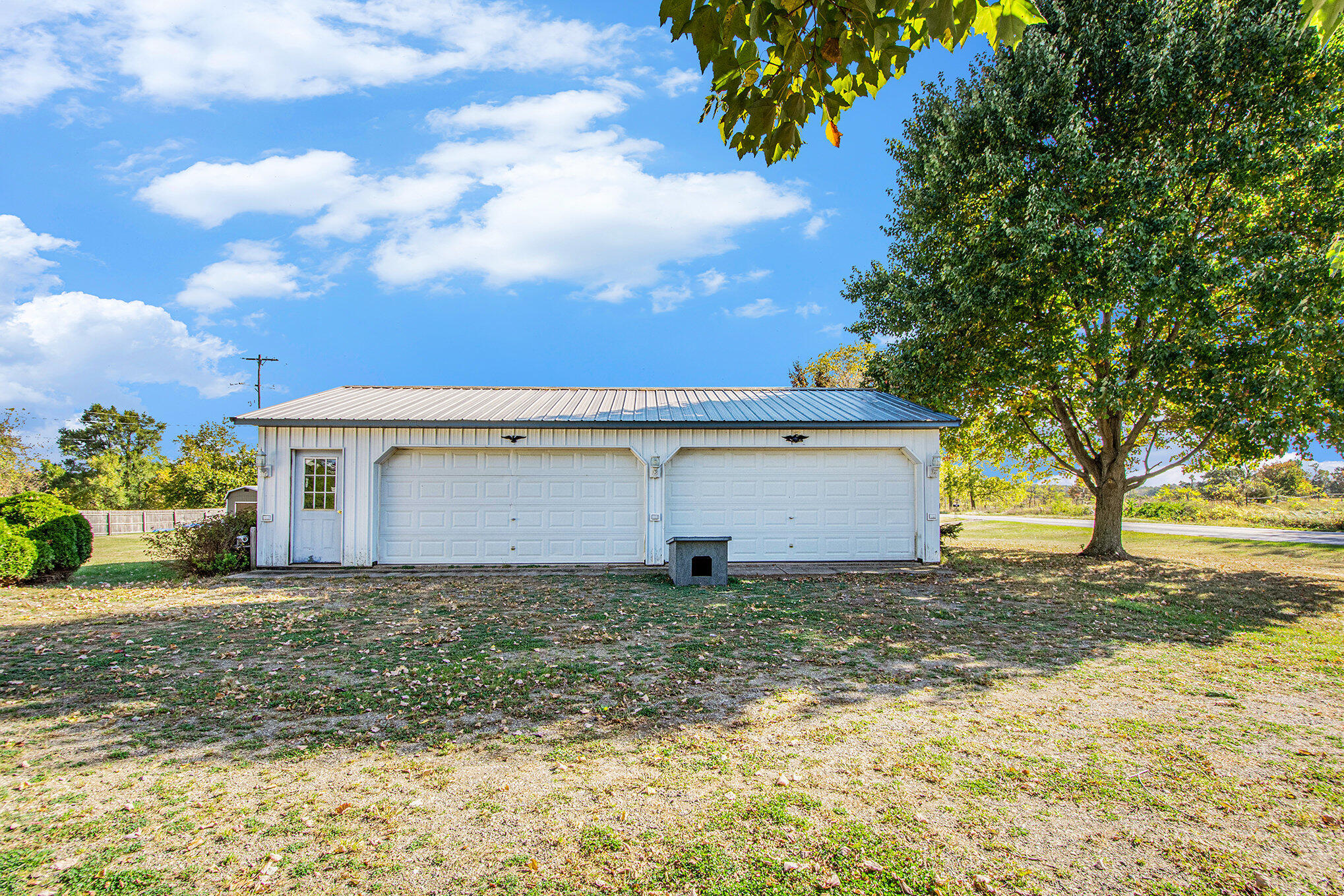 11980 Hanover Road Hanover, MI 49241 - Photo 12 of 26 Garage