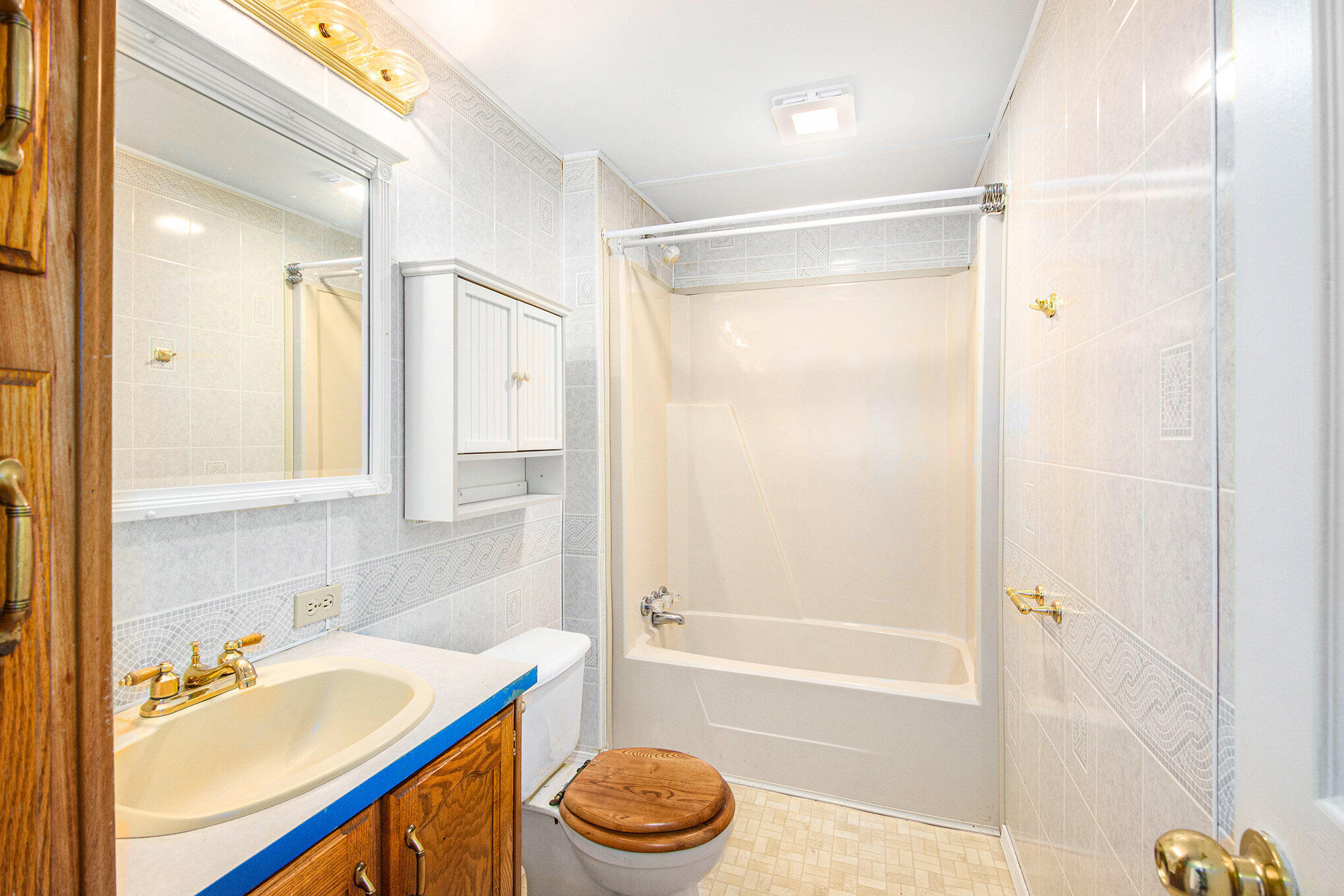 11980 Hanover Road Hanover, MI 49241 - Photo 17 of 26 Bath 2