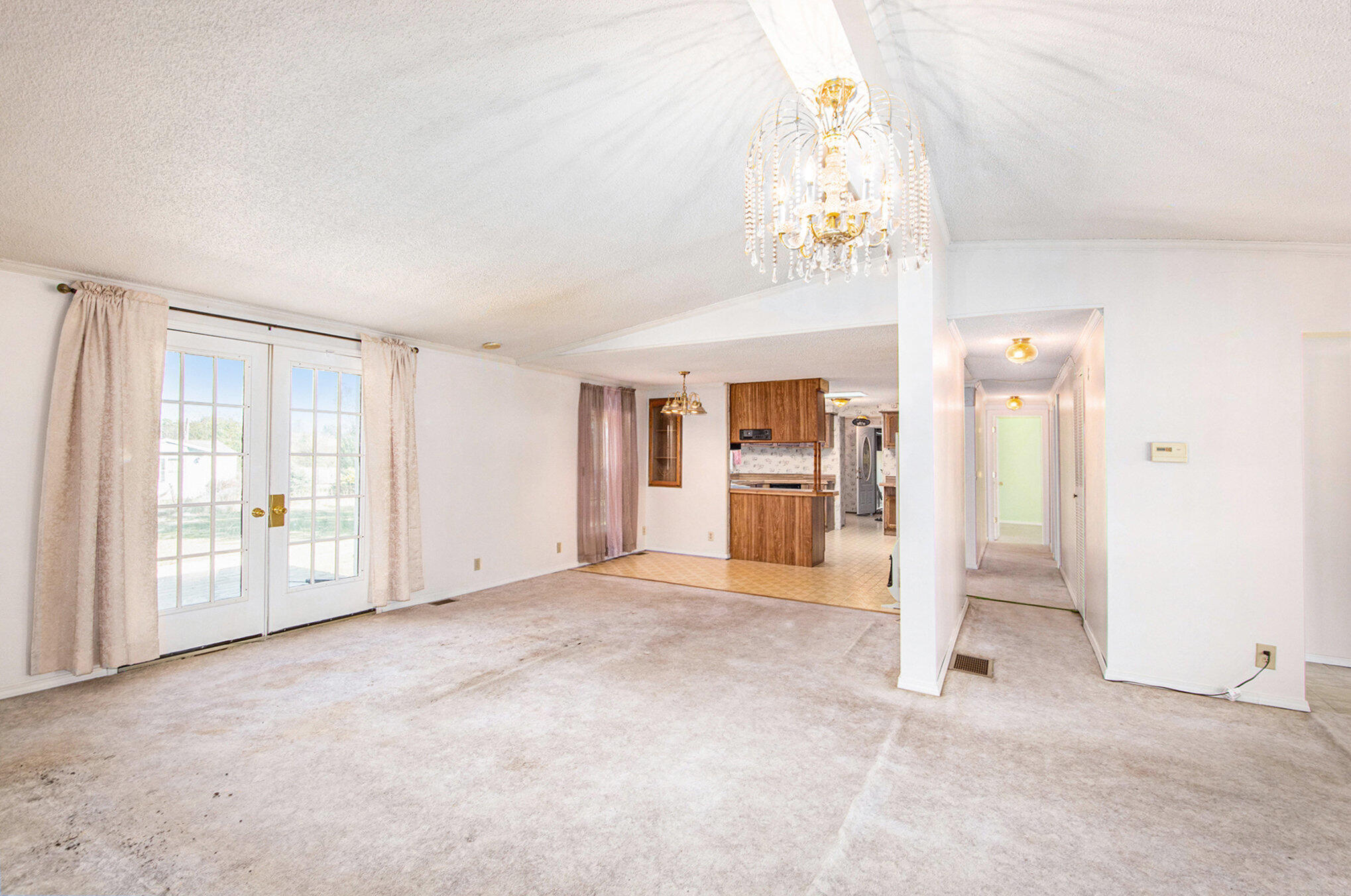 11980 Hanover Road Hanover, MI 49241 - Photo 4 of 26 Living