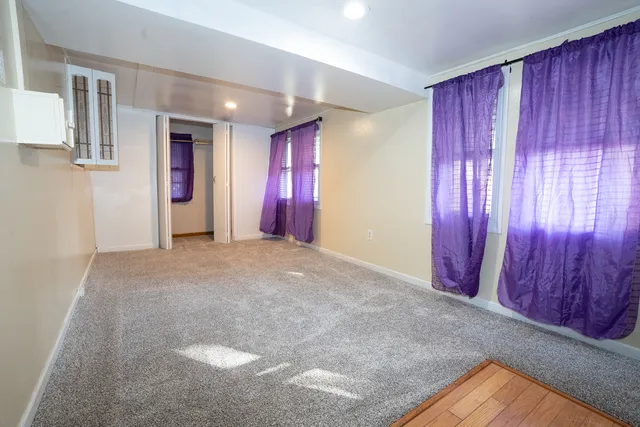a view of a livingroom with furniture