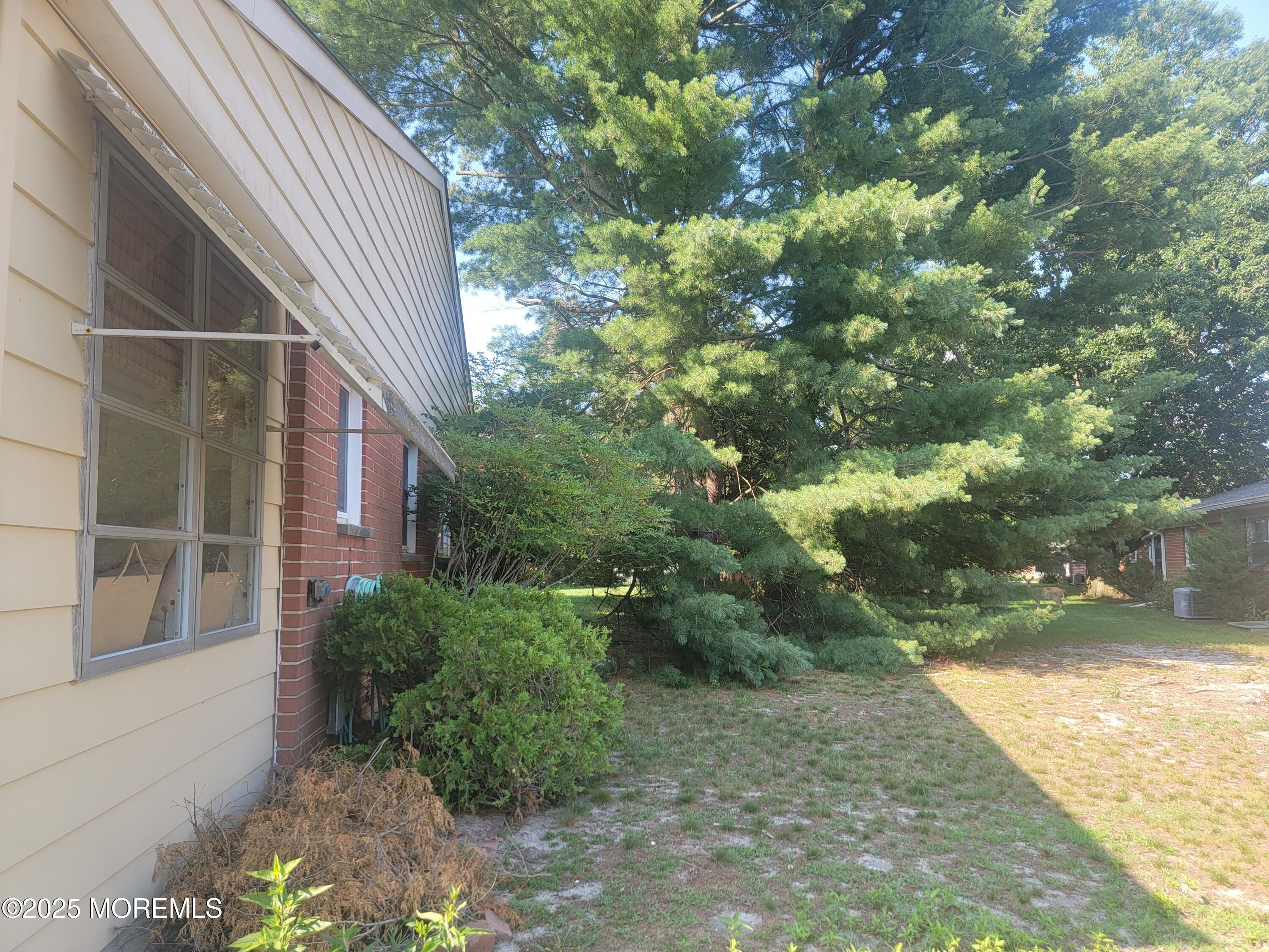 5 B Lenape Drive Whiting, NJ 08759 - Photo 3 of 31 20250704_170148