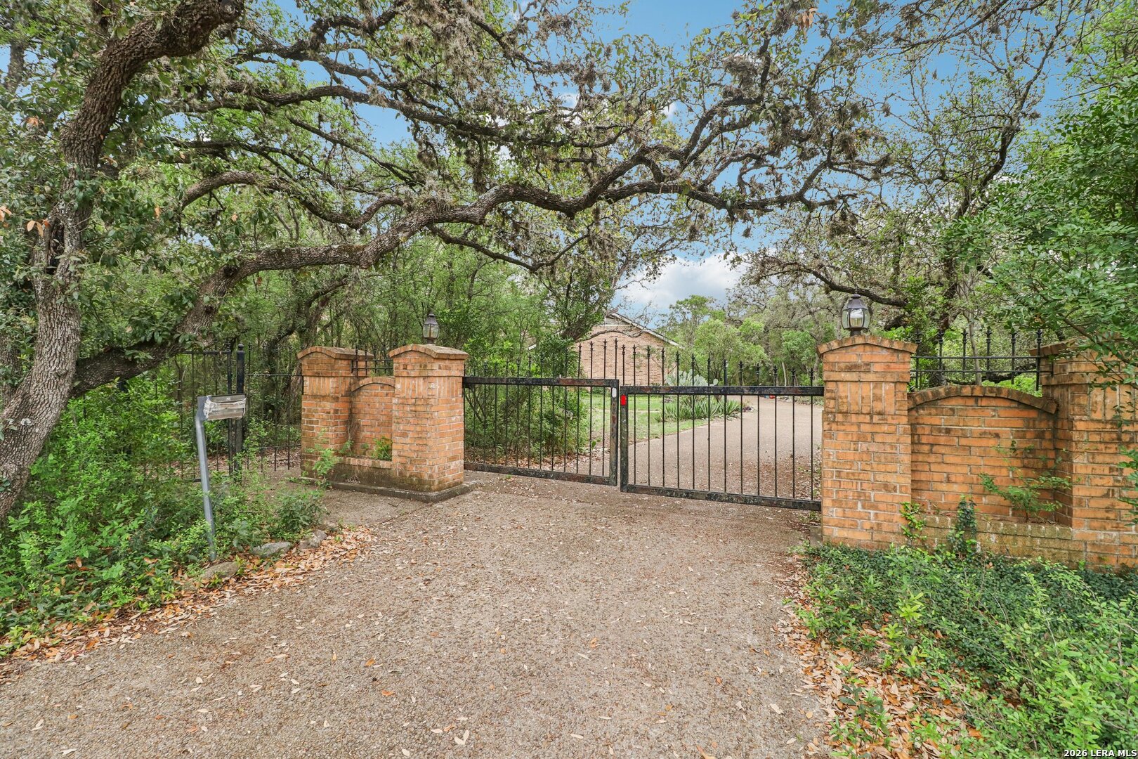 10902 Mesquite Flat Helotes, TX 78023 - Photo 2 of 50
