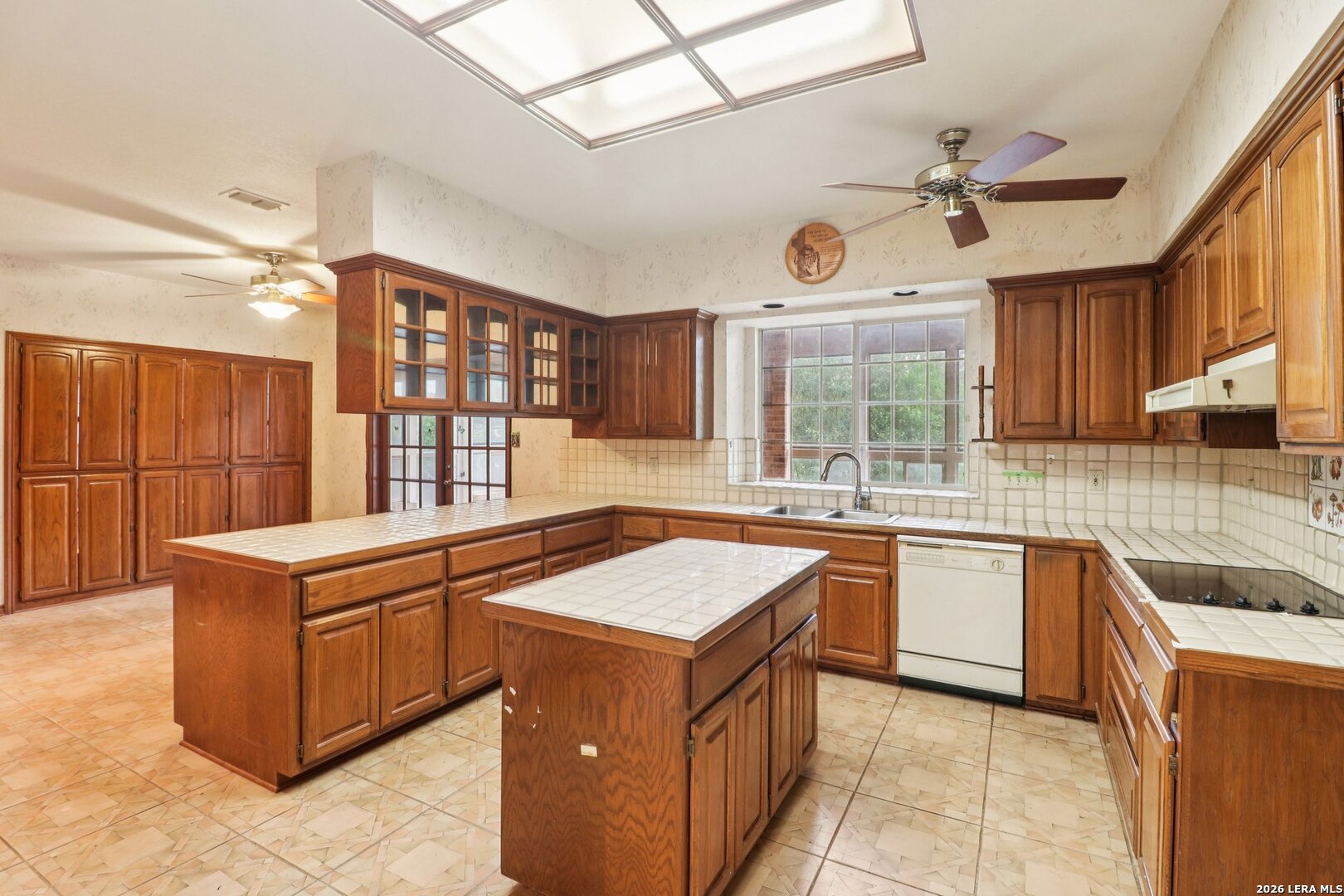 10902 Mesquite Flat Helotes, TX 78023 - Photo 10 of 50