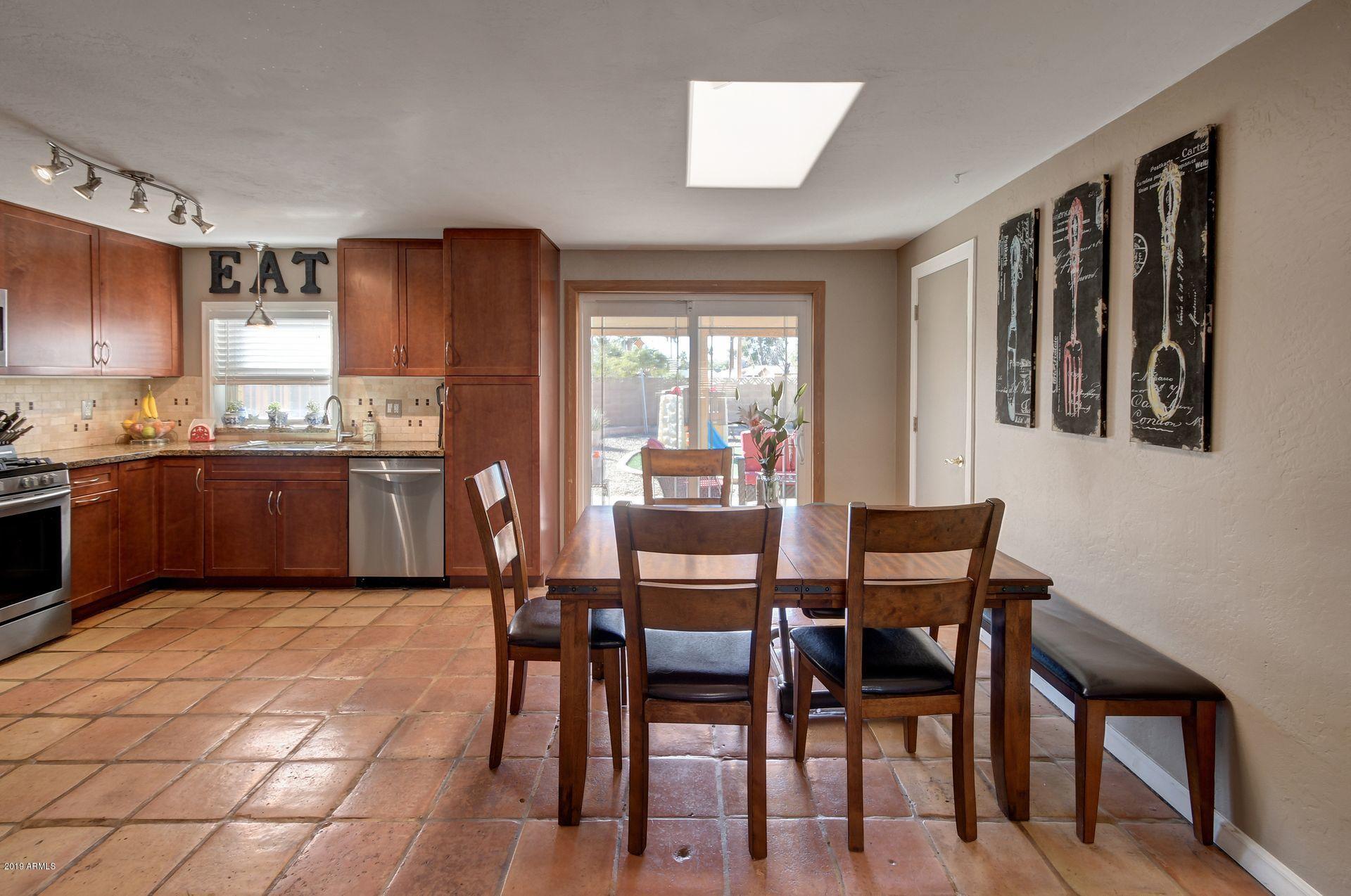3473 East Hearn Road Phoenix, AZ 85032 - Photo 5 of 20 dining