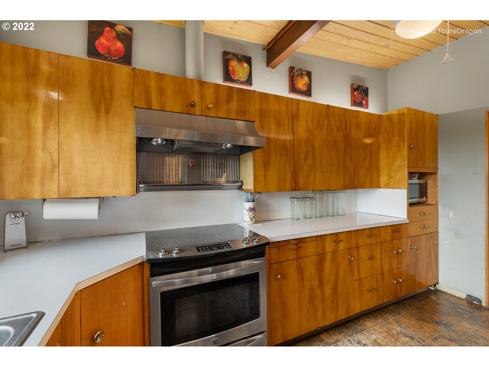 1702 Southwest Sunset Boulevard Portland, OR 97239 - Photo 21 of 23 Gallery Image 21