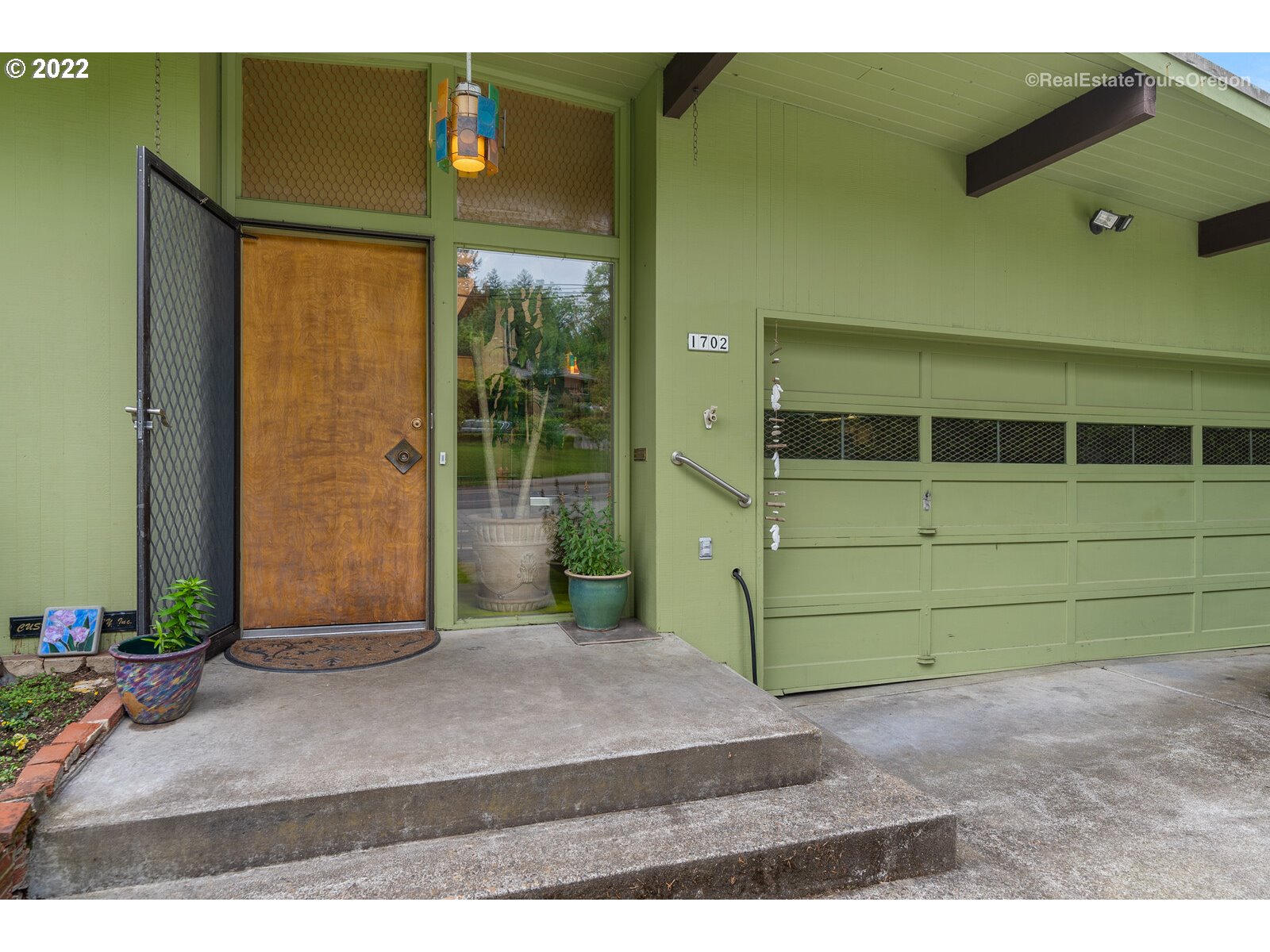 1702 Southwest Sunset Boulevard Portland, OR 97239 - Photo 3 of 23 Gallery Image 3