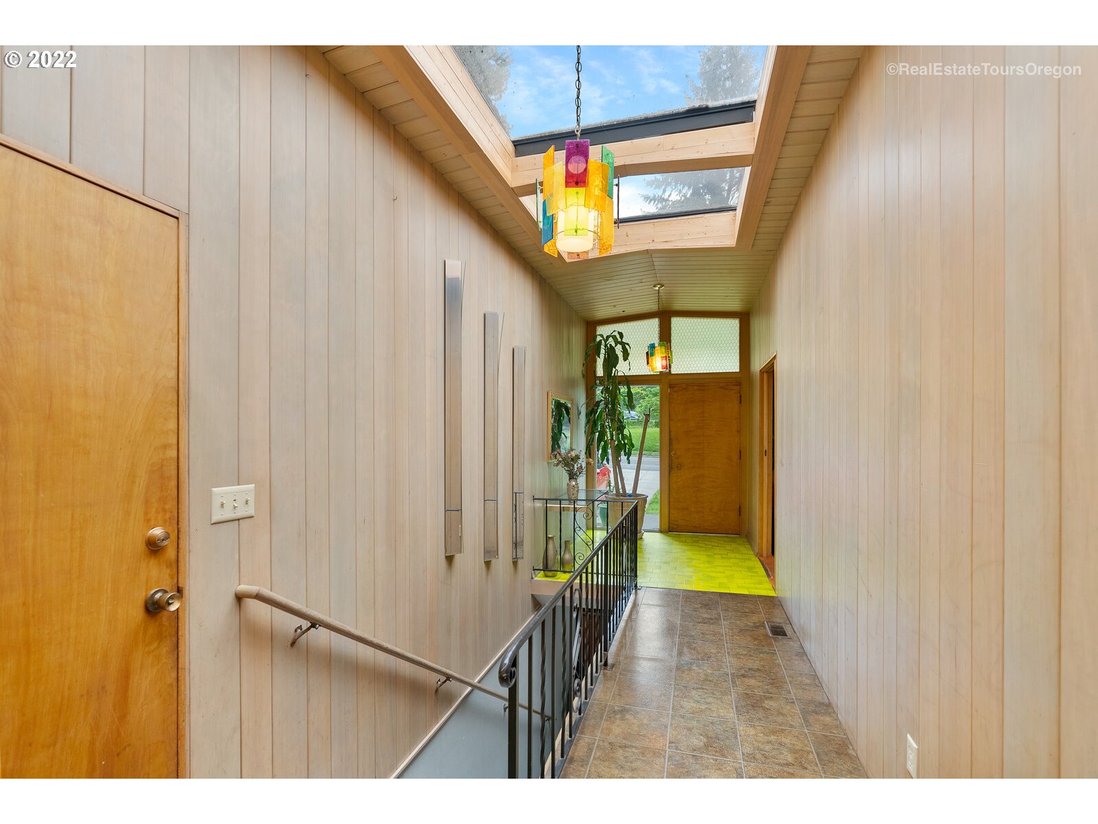 1702 Southwest Sunset Boulevard Portland, OR 97239 - Photo 5 of 23 Gallery Image 5