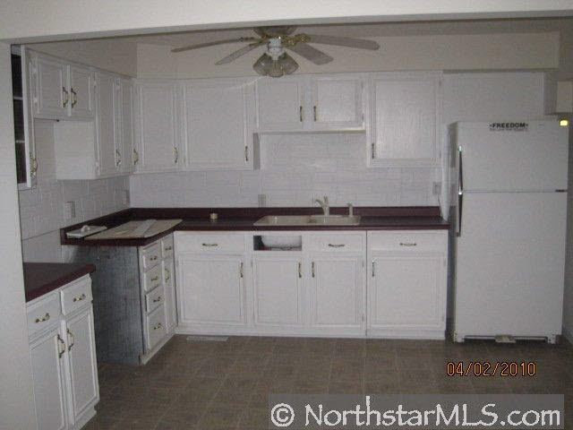 421 Paddington Road Willernie, MN 55090 - Photo 4 of 10 Gallery Image 4