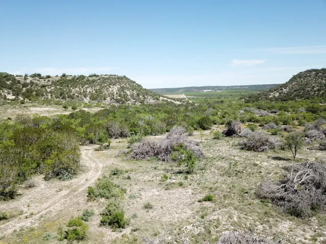 $550,000 | 1167 Kc 311, Junction, TX 76849