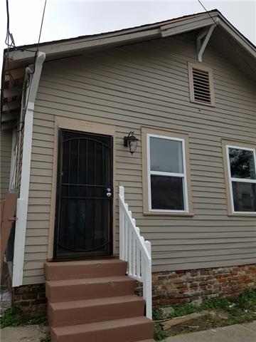 2128 Clara Street New Orleans, LA 70113 - Photo 2 of 7