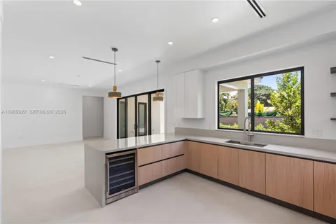 $2,736,000 | 6221 Southwest 60th Street, South Miami, FL 33143