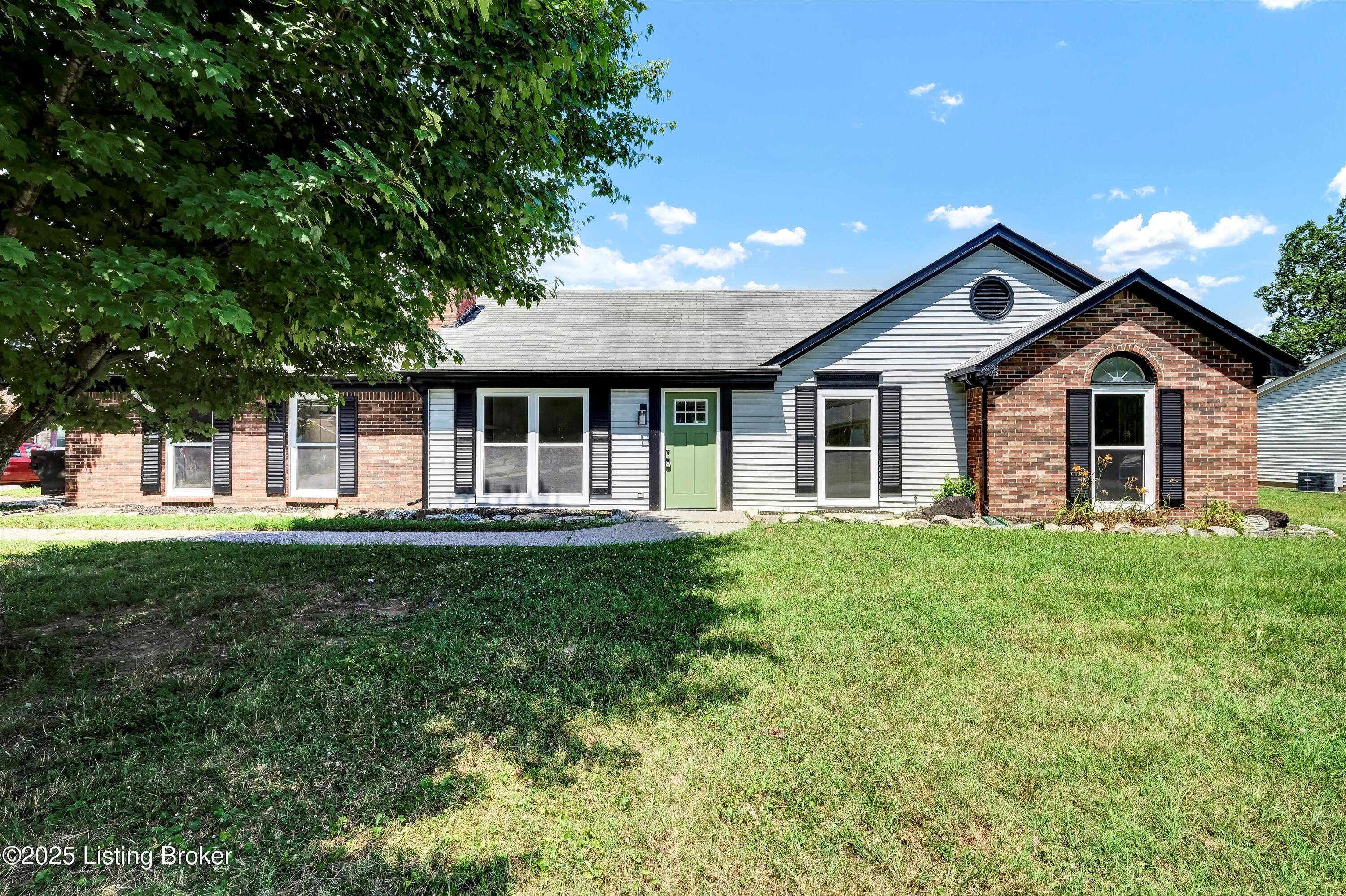 6012 Hurstview Road Louisville, KY 40291 - Photo 2 of 39 01-6012 Hurstview Rd