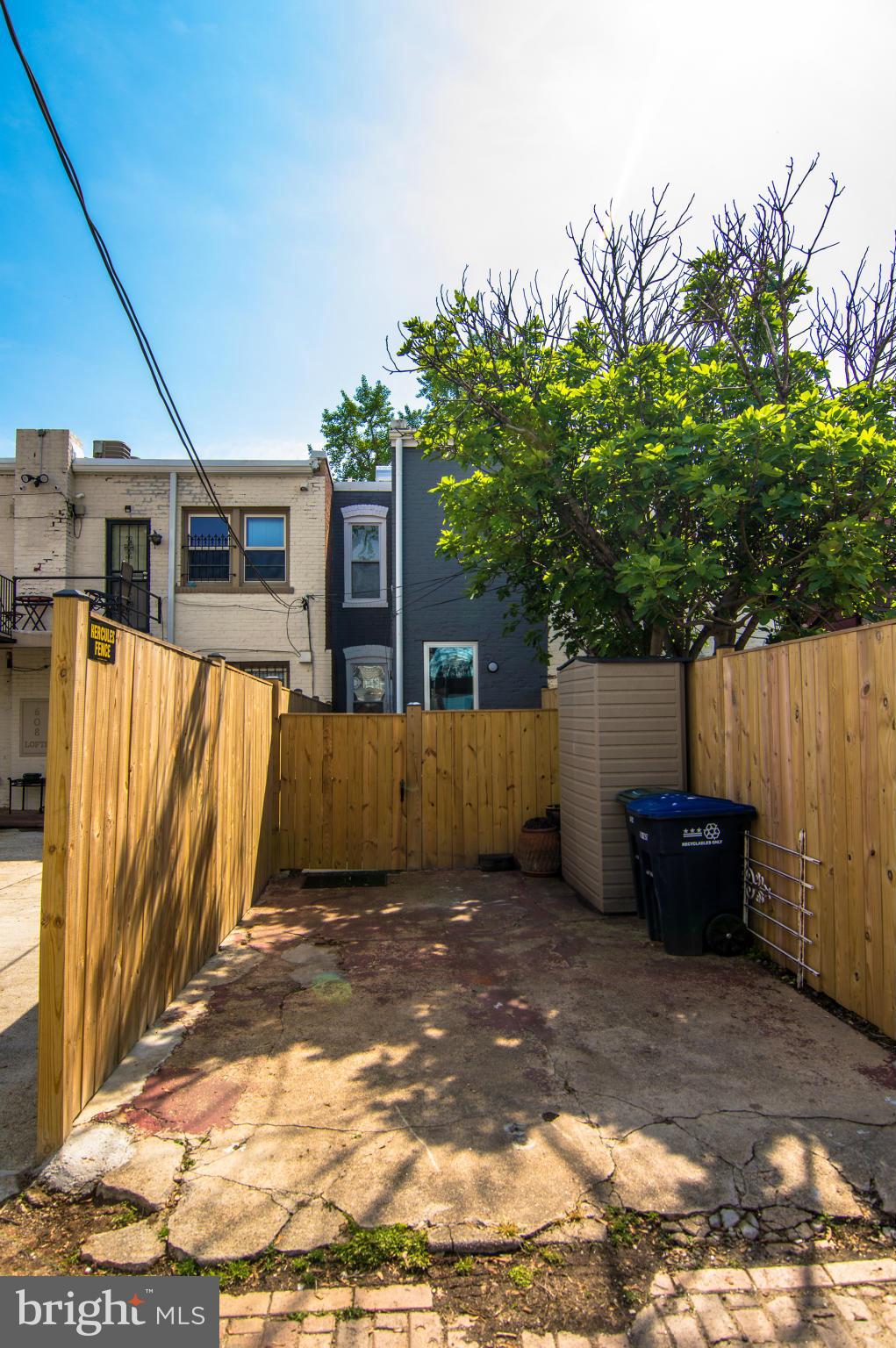 606 14th Place Northeast Washington, DC 20002 - Photo 27 of 28 a view of a backyard