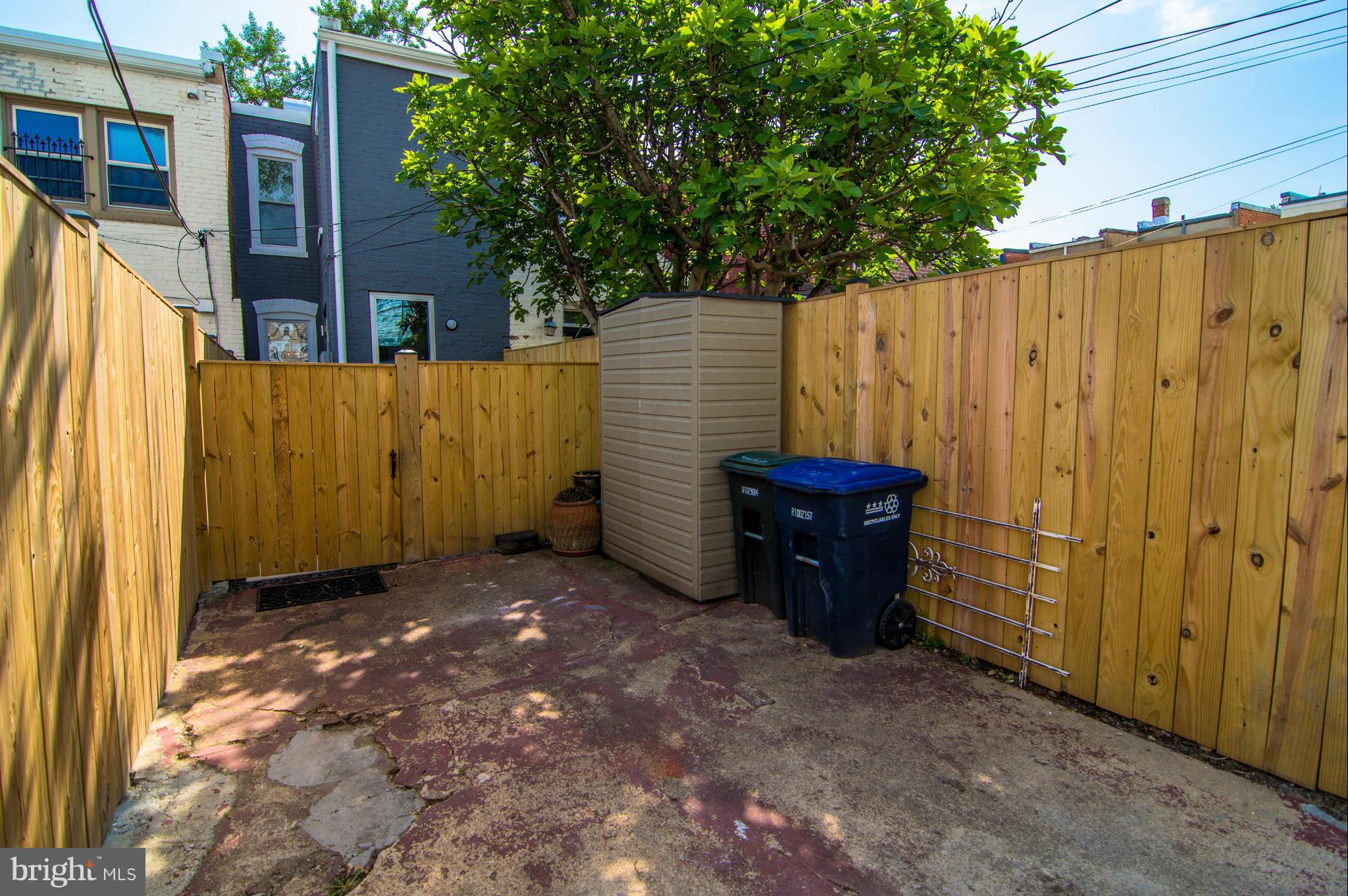 606 14th Place Northeast Washington, DC 20002 - Photo 28 of 28 a view of a backyard