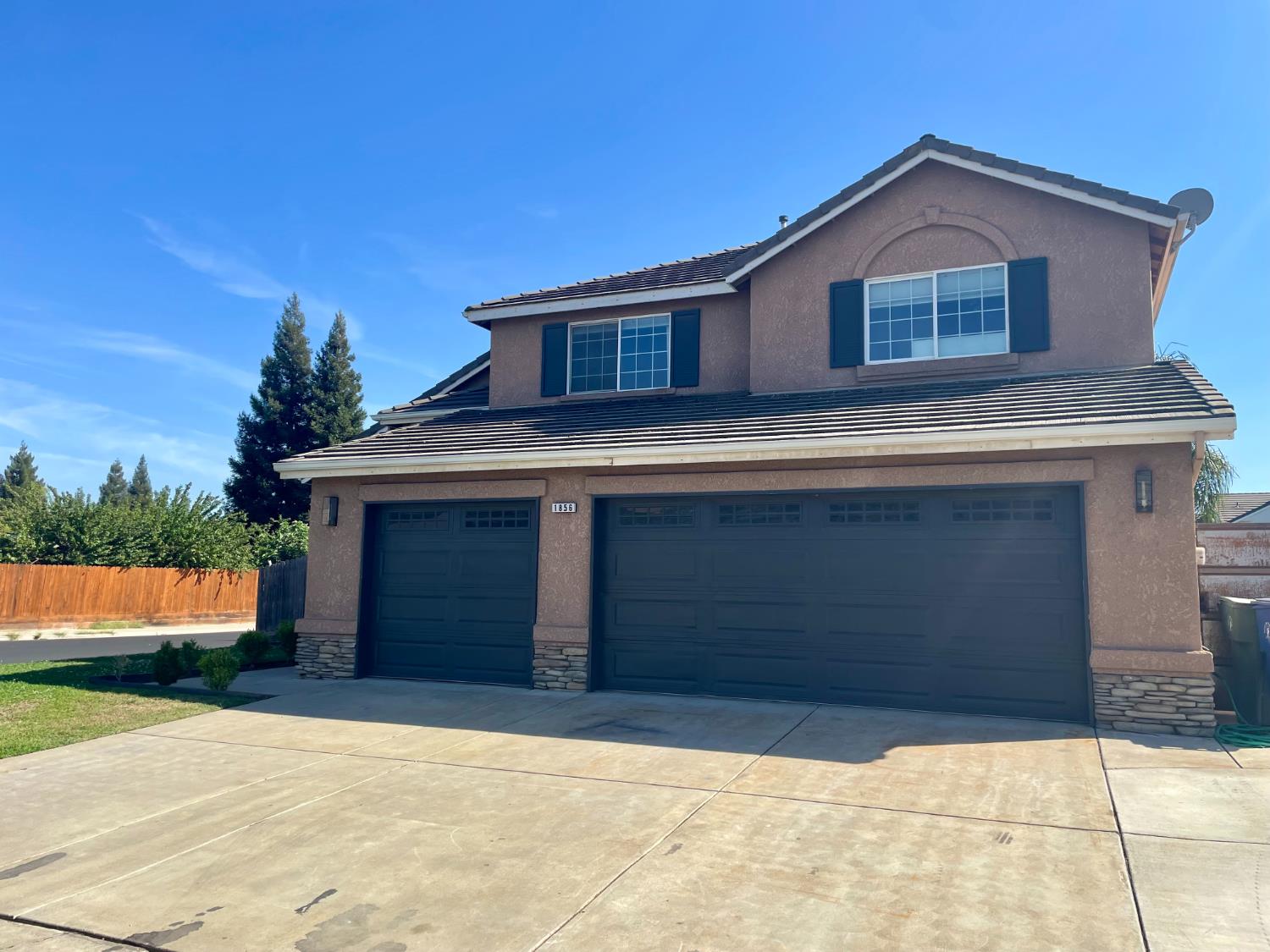 1856 Decatur Avenue Clovis, CA 93611 - Photo 2 of 49 Gallery Image 2