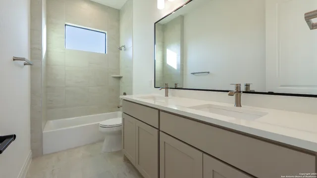 $1,123,000 | 1126 Vintage Way, New Braunfels, TX 78132