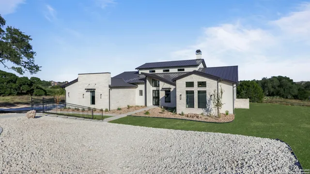 $1,123,000 | 1126 Vintage Way, New Braunfels, TX 78132