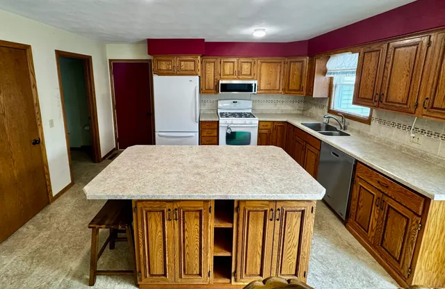 $419,000 | 4029 Bordeaux Drive, Janesville, WI 53546