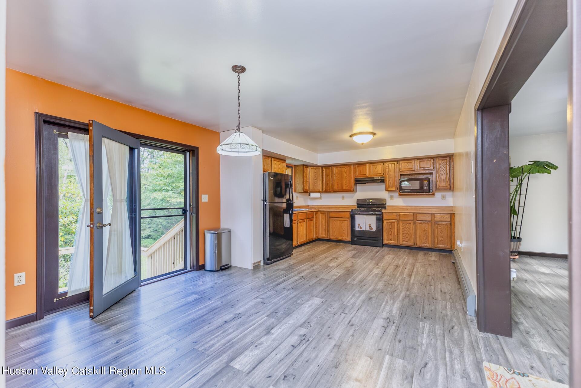 372 Scarawan Road Stone Ridge, NY 12484 - Photo 8 of 39 Image-4