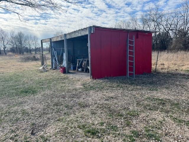 1830 Ness Road Parsons, KS 67357 - Photo 13 of 36