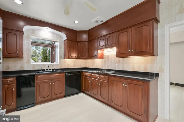 $6,950 | 3007 Oliver Street Northwest, Washington, DC 20015