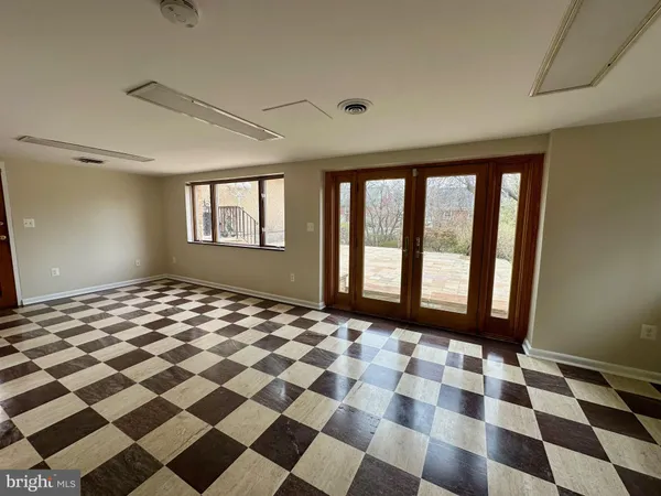 $6,950 | 3007 Oliver Street Northwest, Washington, DC 20015