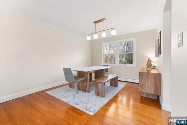 $5,650 | 2 Columbine Court, Montvale, NJ 07645