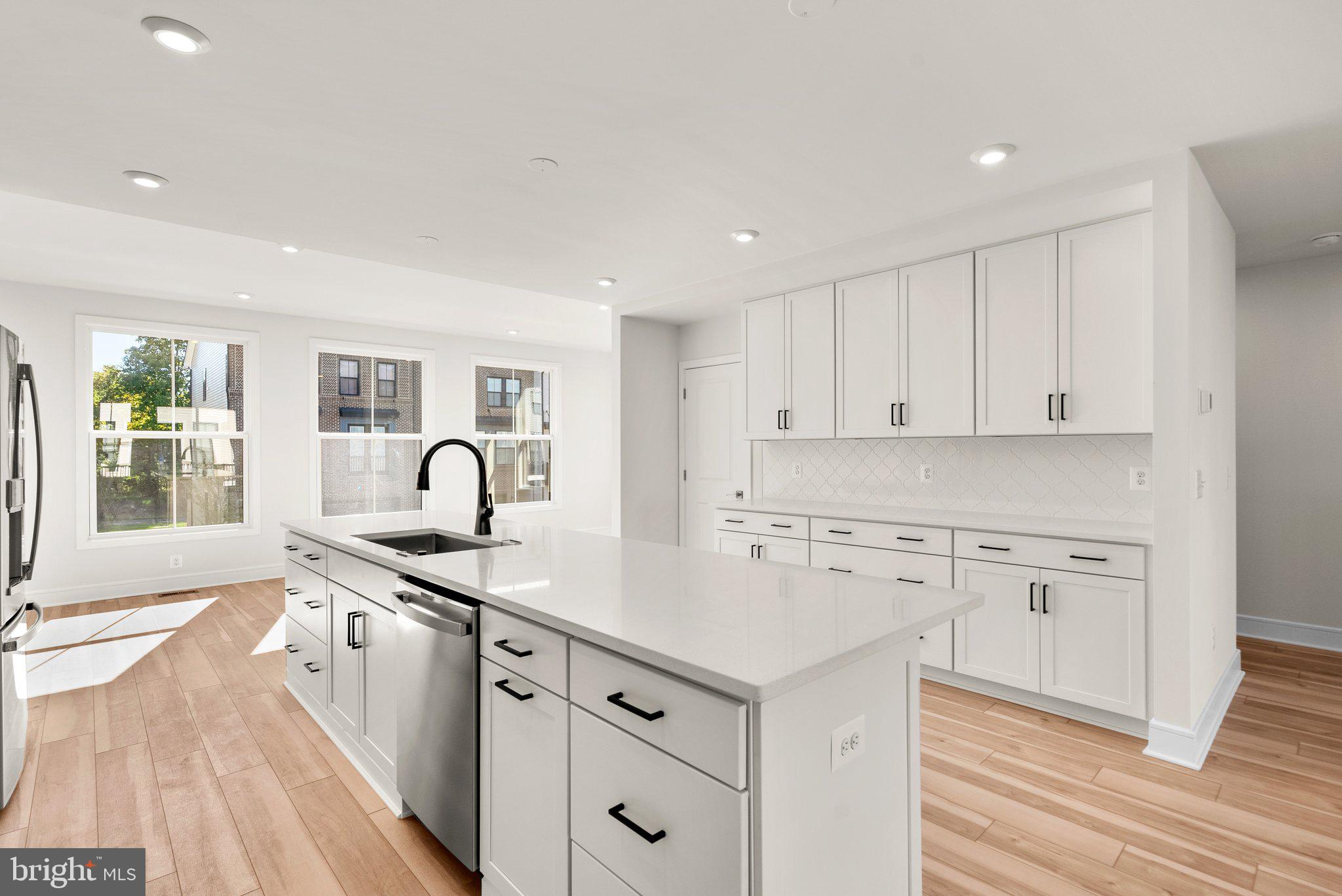 43595 Farringdon Square Ashburn, VA 20148 - Photo 15 of 46