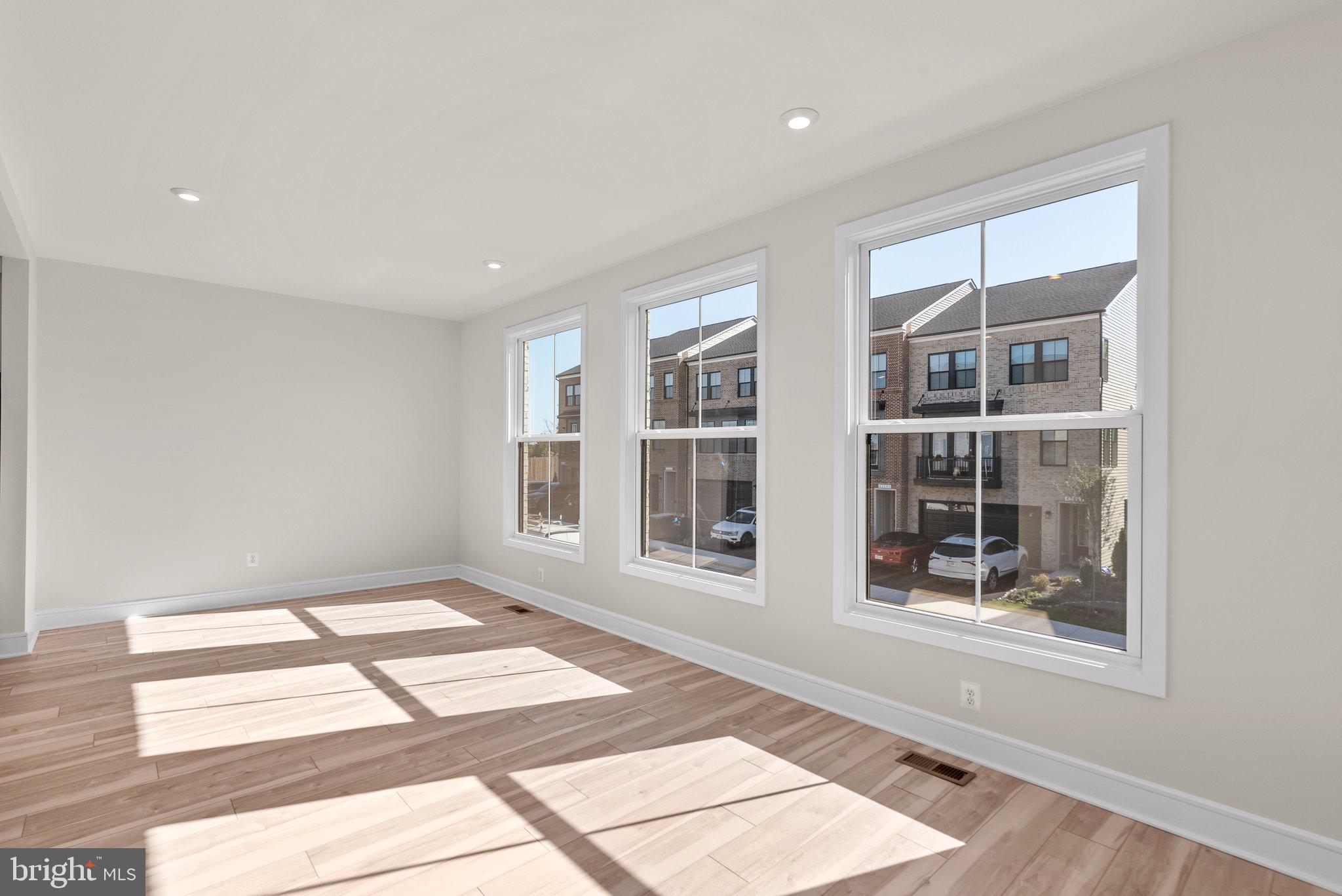 43595 Farringdon Square Ashburn, VA 20148 - Photo 20 of 46