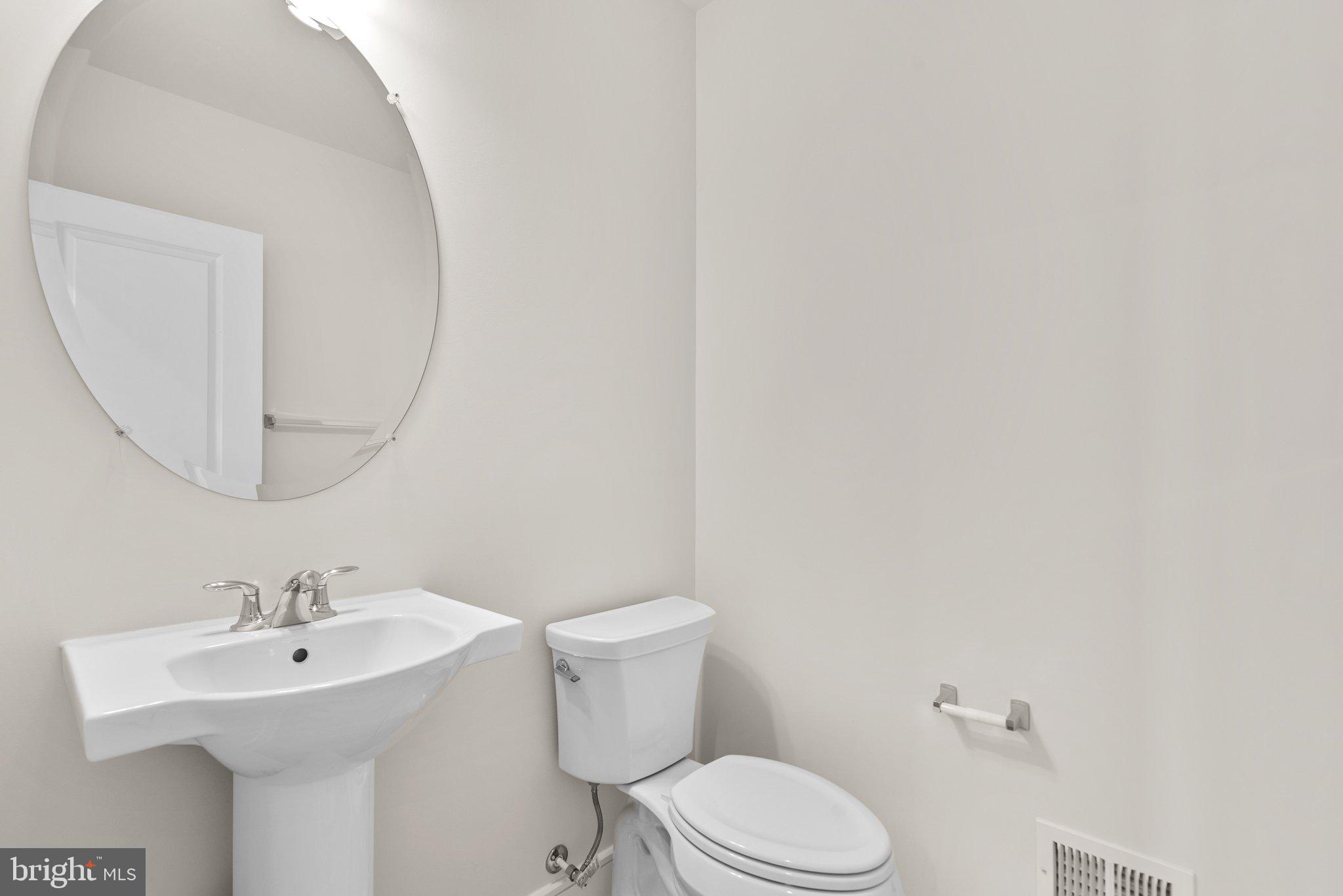 43595 Farringdon Square Ashburn, VA 20148 - Photo 22 of 46