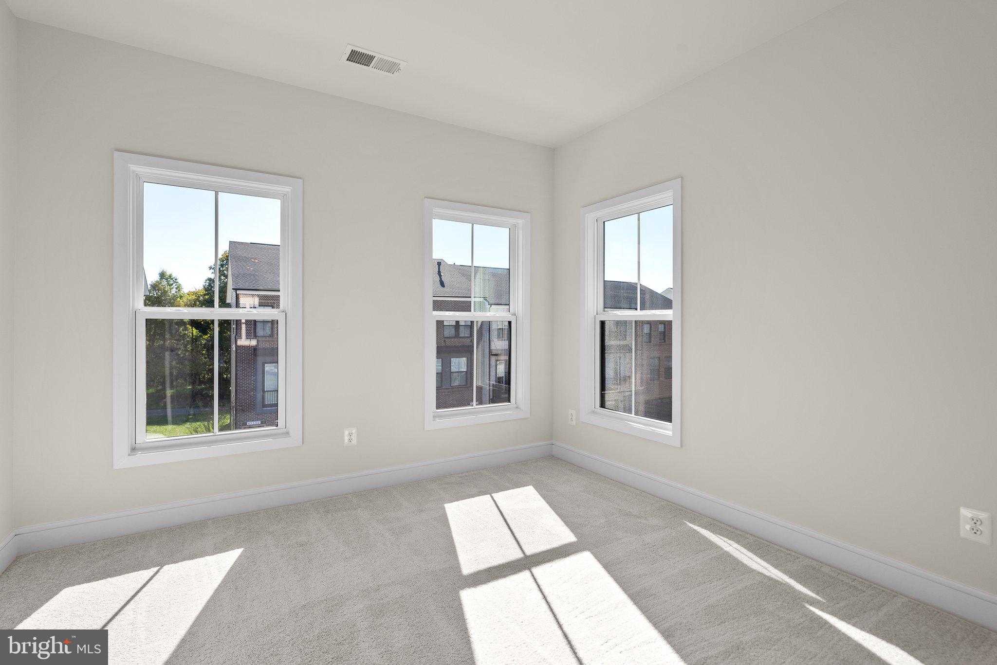 43595 Farringdon Square Ashburn, VA 20148 - Photo 32 of 46