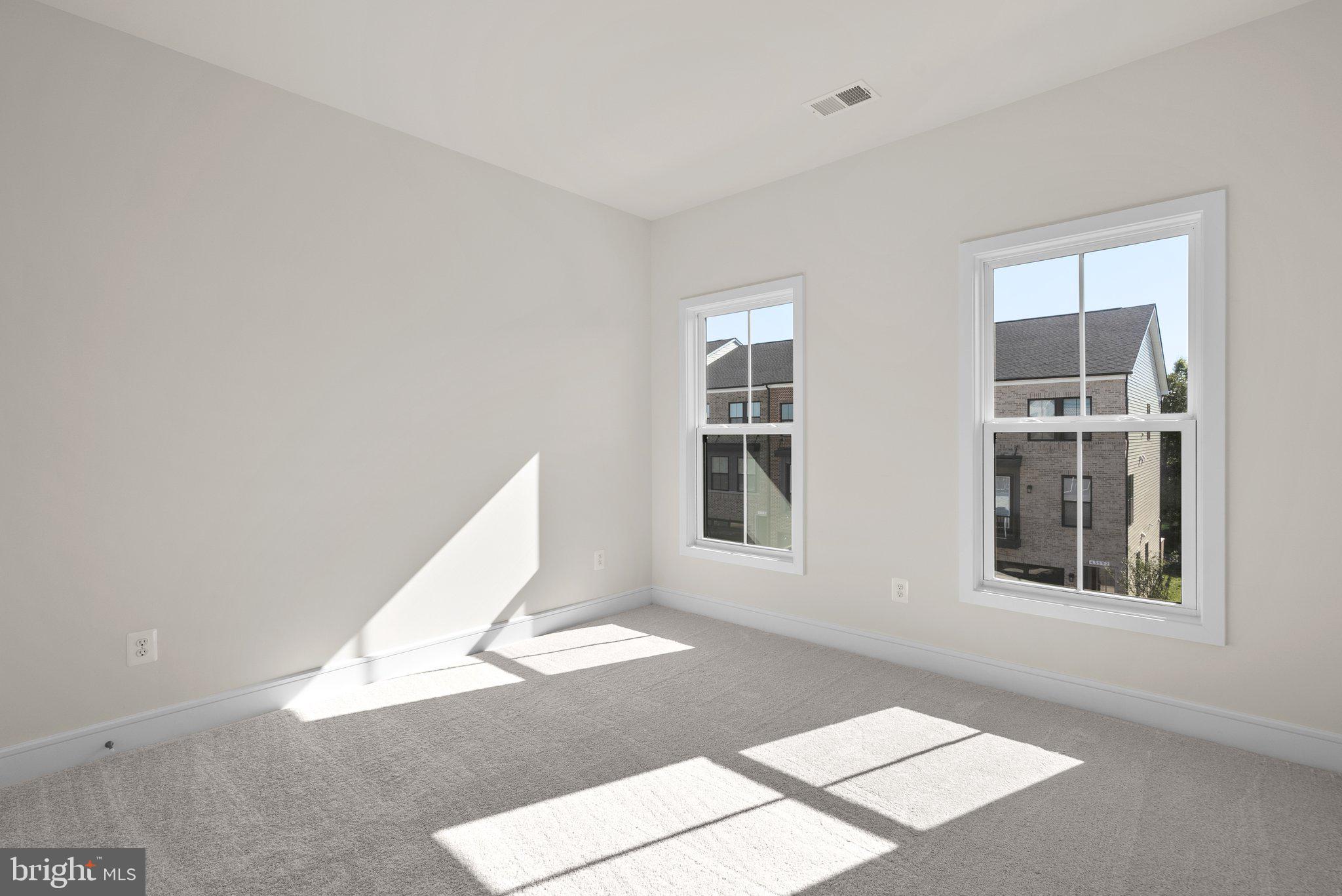 43595 Farringdon Square Ashburn, VA 20148 - Photo 34 of 46