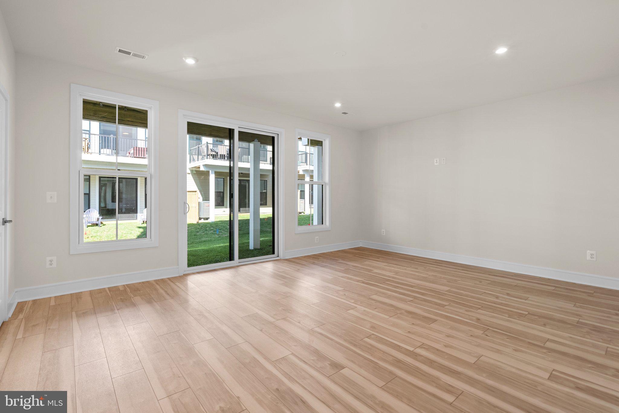 43595 Farringdon Square Ashburn, VA 20148 - Photo 38 of 46