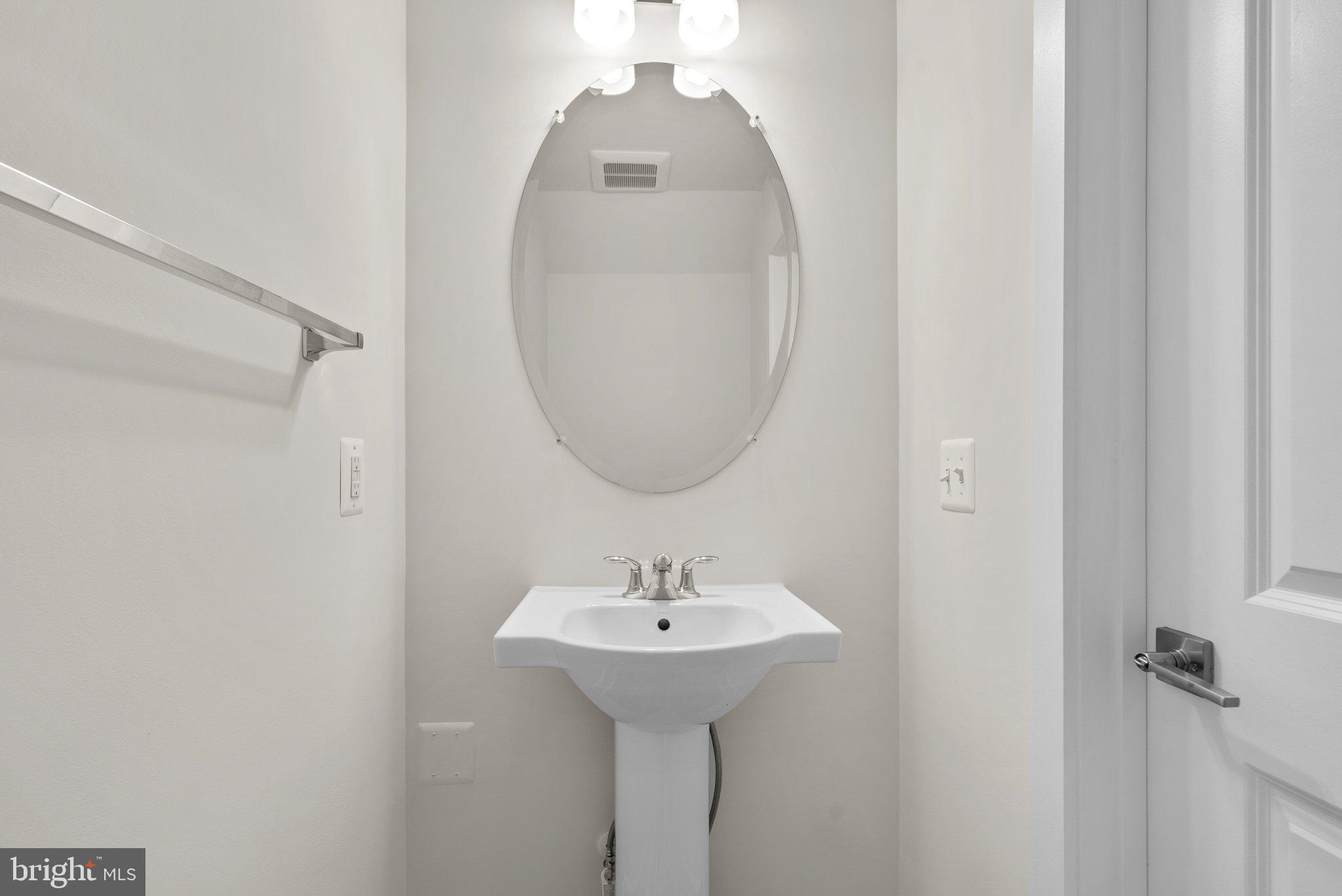 43595 Farringdon Square Ashburn, VA 20148 - Photo 42 of 46