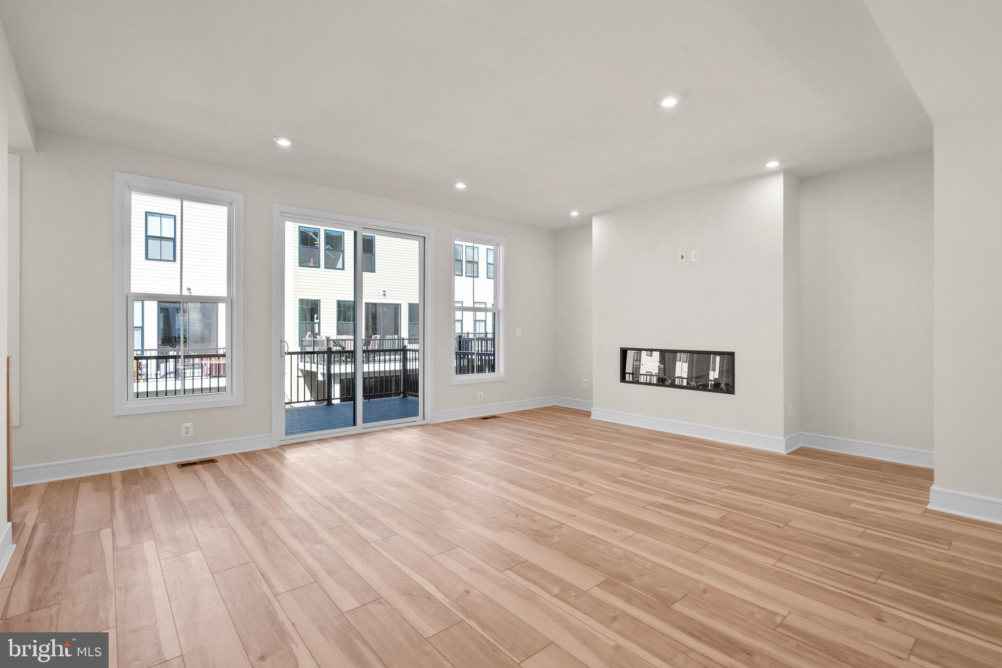 43595 Farringdon Square Ashburn, VA 20148 - Photo 9 of 46