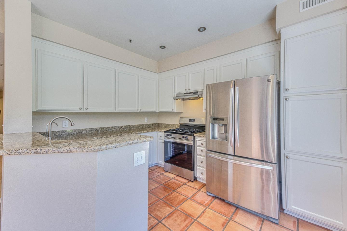 21041 Country Park Road Salinas, CA 93908 - Photo 9 of 34