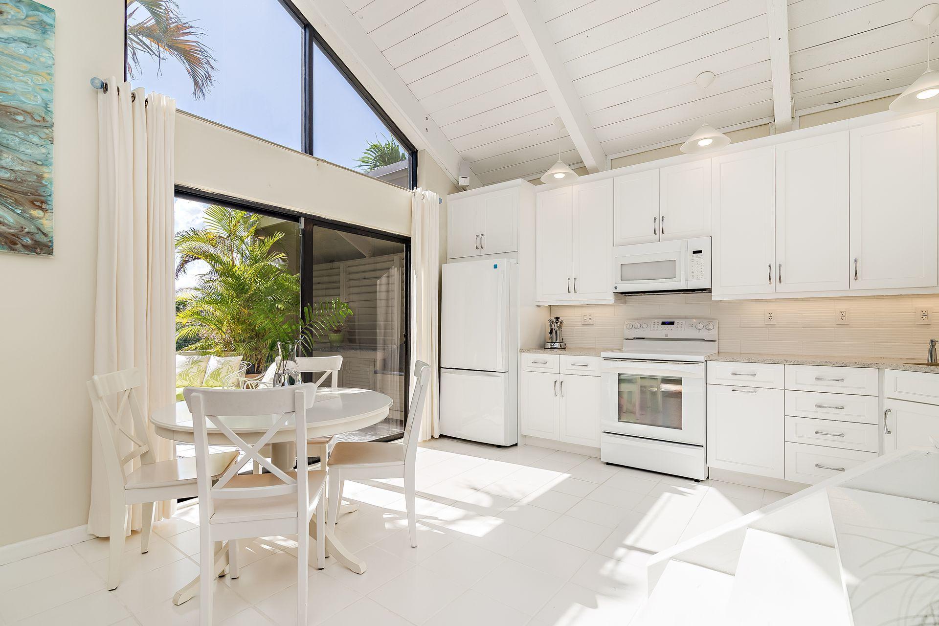 1605 Highway 1, Unit 8G Jupiter, FL 33477 - Photo 7 of 26 8G Kitchen