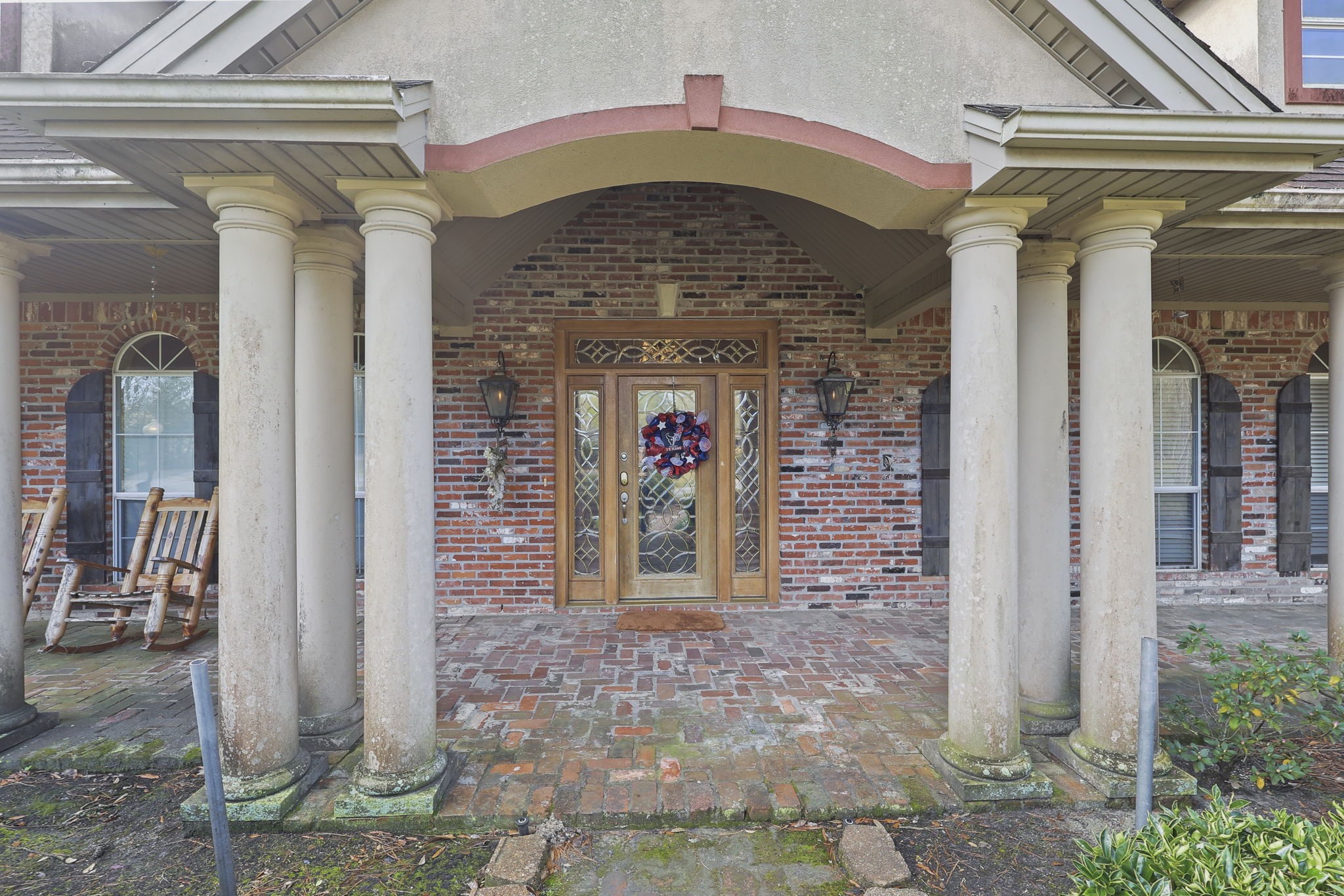 4515 Ridgewood Avenue Beaumont, TX 77708 - Photo 4 of 29 a front view of a house