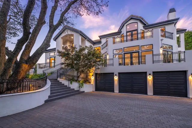 a view of a entrance gate of a house