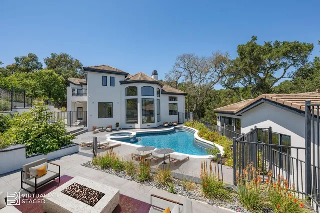 $8,800,000 | 333 Raymundo Drive, Woodside, CA 94062