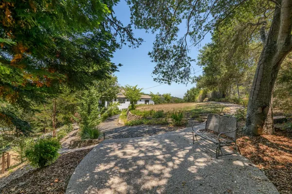 $8,800,000 | 333 Raymundo Drive, Woodside, CA 94062