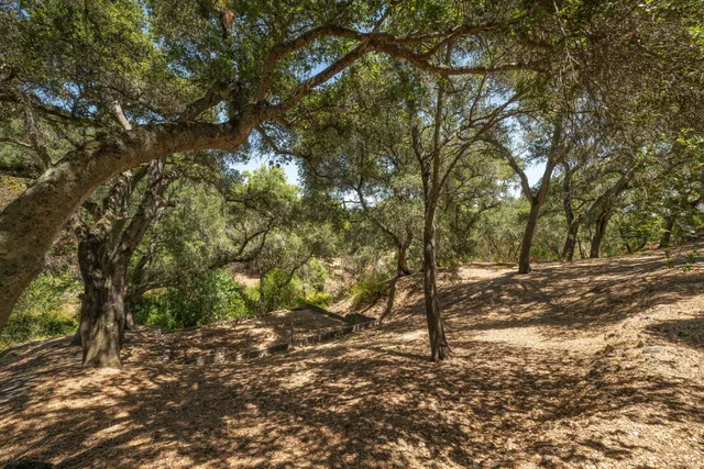 $8,800,000 | 333 Raymundo Drive, Woodside, CA 94062