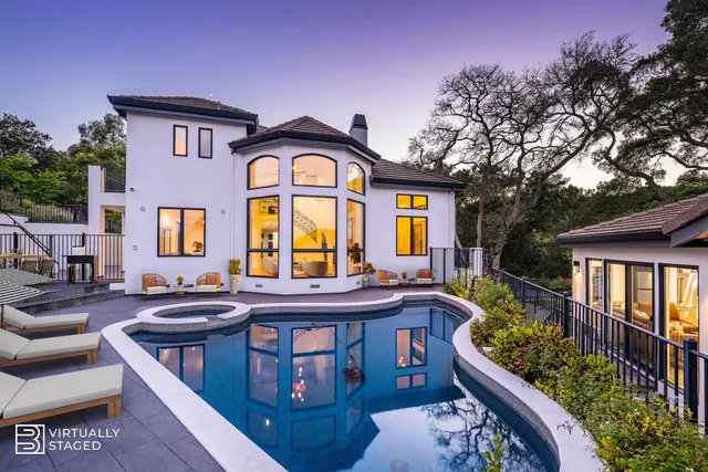 $8,800,000 | 333 Raymundo Drive, Woodside, CA 94062