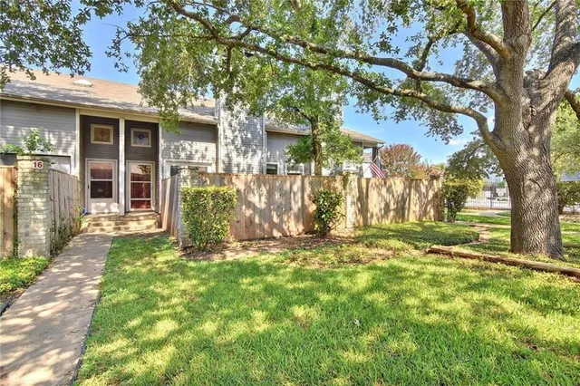 $1,575 | 1010 West Rundberg Lane, Unit 17, Austin, TX 78758