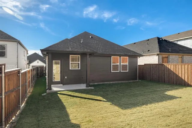 $329,000 | 192 Pintail Lane, Rhome, TX 76078