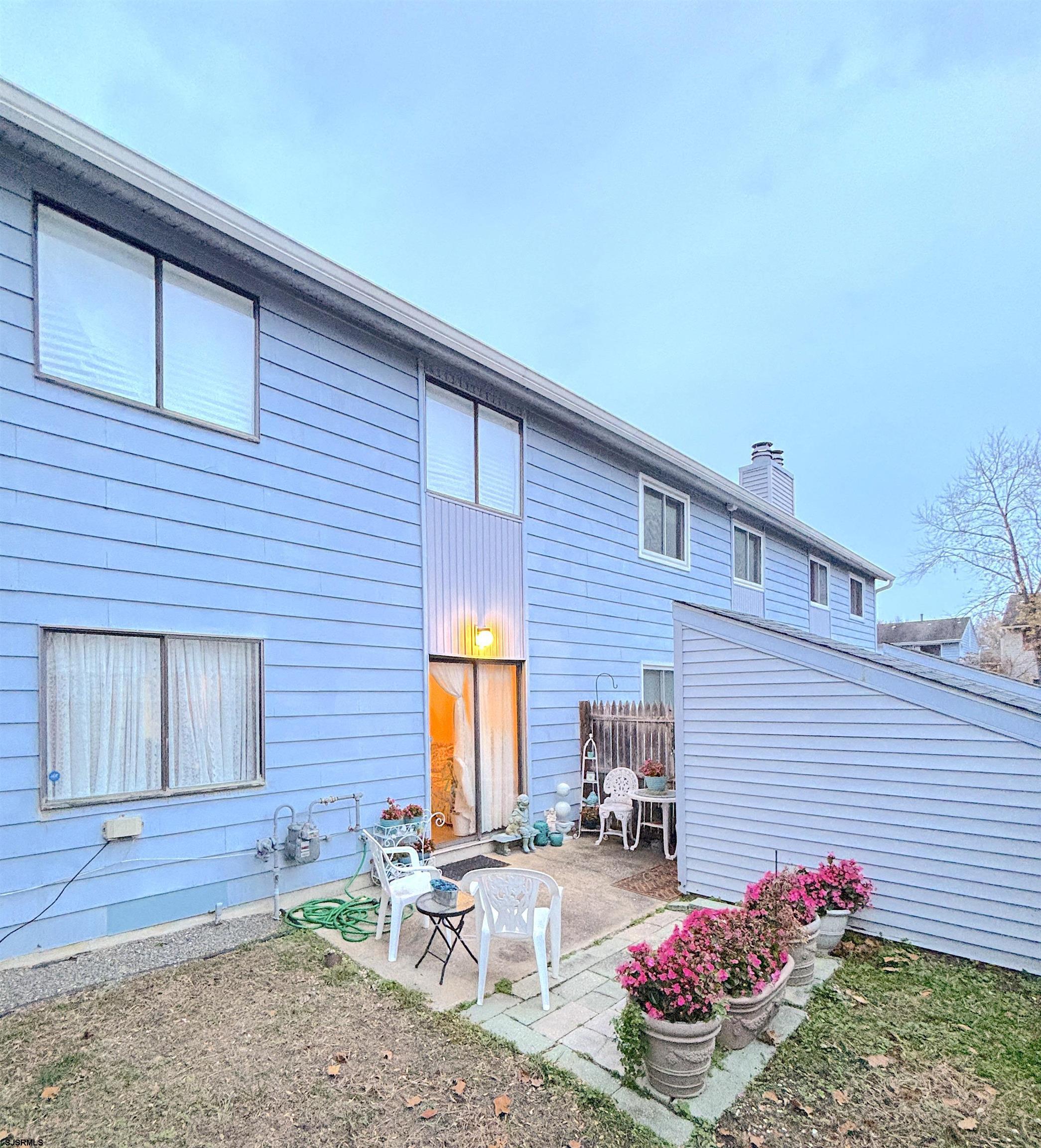 407 Mason Run, Unit 407 Clementon, NJ 08021 - Photo 2 of 22 a front view of a house with yard