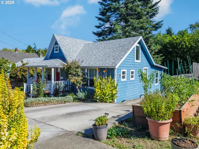 $494,000 | 11332 Southeast 31st Avenue, Milwaukie, OR 97222