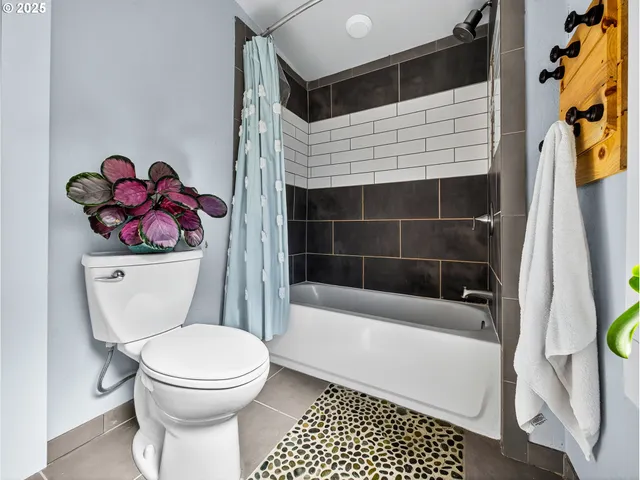 $494,000 | 11332 Southeast 31st Avenue, Milwaukie, OR 97222