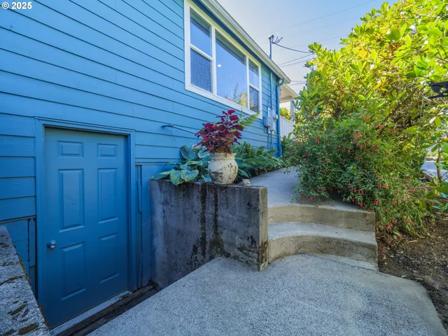 $494,000 | 11332 Southeast 31st Avenue, Milwaukie, OR 97222