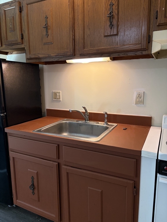 8 Exchange Street, Unit 2 Waltham, MA 02451 - Photo 2 of 8